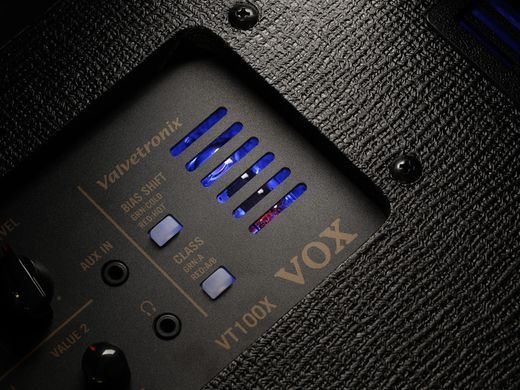 VOX VT20X - Комбоусилитель для электрогитары, Черный