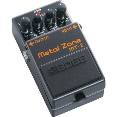 Boss MT-2 Distortion - Педаль эффектов, Черный