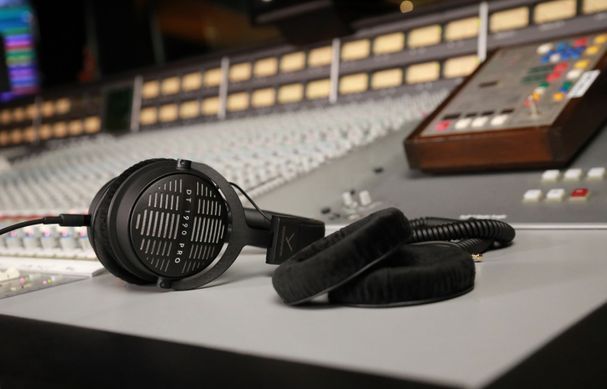 Beyerdynamic DT 1990 PRO MK II - Преміальні студійні навушники, Черный