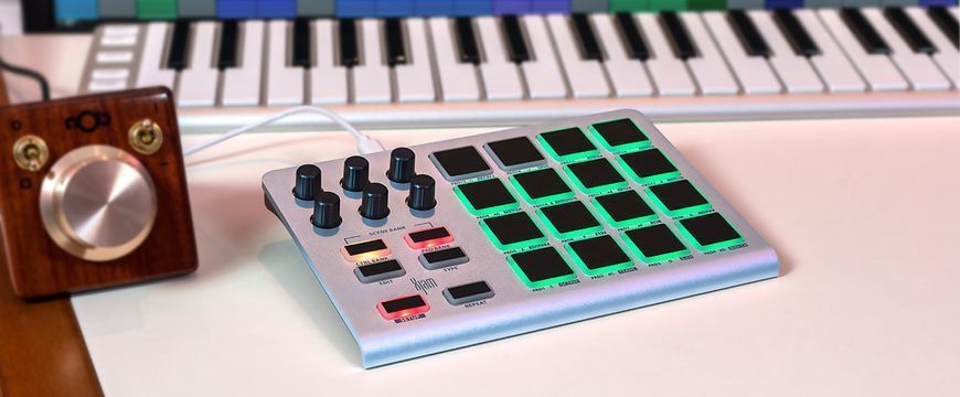 ESI Xjam - MIDI контролер, Сріблястий