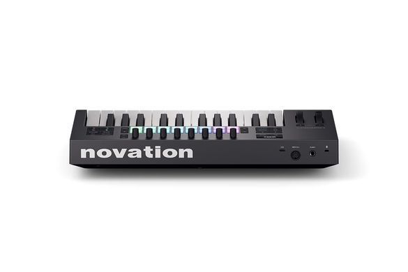 NOVATION Launchkey 25 MK4 - MIDI клавиатура, Черный