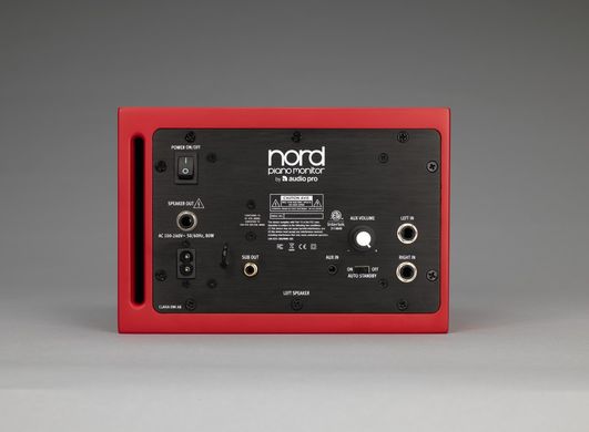 Nord Piano Monitor V2, Червоний